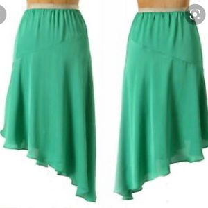 Anthropologie Green asymmetrical skirt size 4 (Leifsdottir brand)
